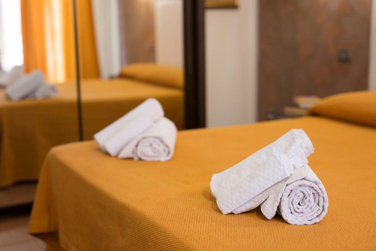 Bed and Breakfast Antichi Ricordi Aci SantʼAntonio Exterior foto