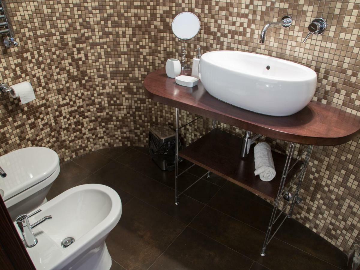 Bed and Breakfast Antichi Ricordi Aci SantʼAntonio Exterior foto